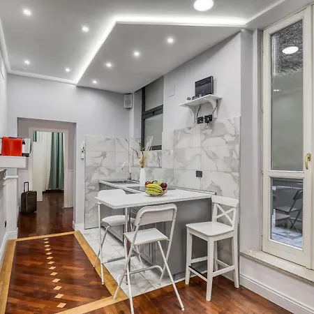 Apartament Atrhome Frattina Luxury Rzym