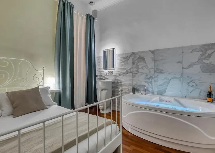 Atrhome Frattina Luxury Apartment Rome