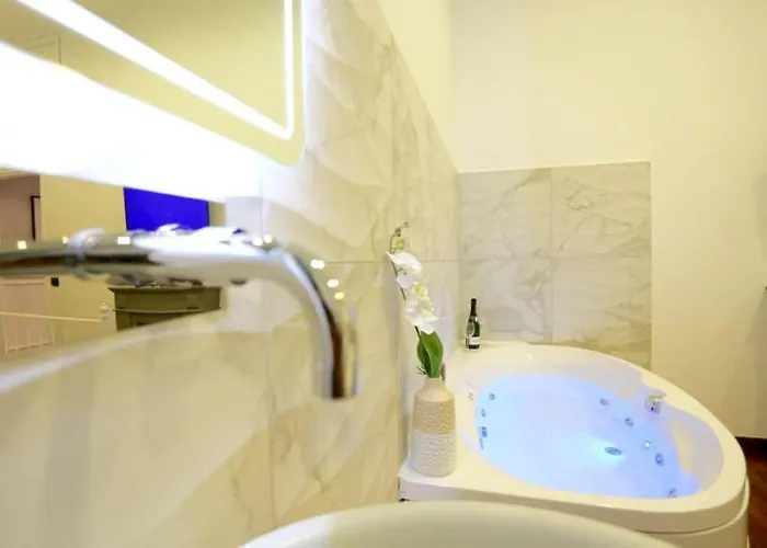 Atrhome Frattina Luxury * Rome